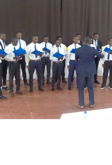 Kabgayi : Le Nonce Apostolique au Rwanda rejoint le Grand Séminaire pour célébrer la Saint-Thomas d’Aquin